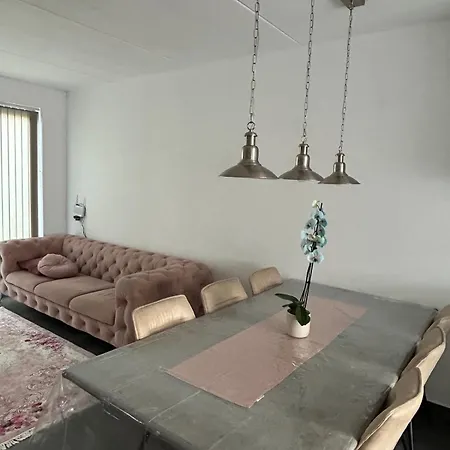 بيت للعطل Charming House Oudenbosch