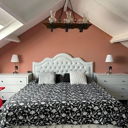 بيت للعطل Charming House *